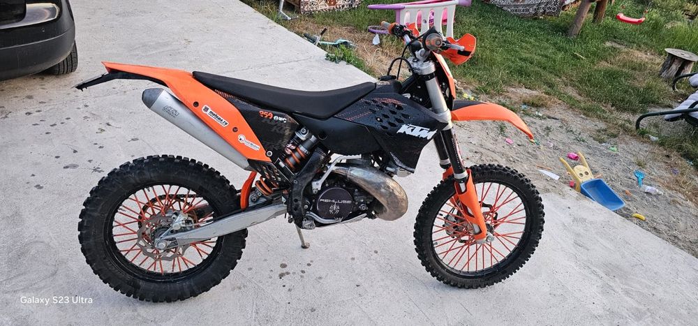 Motocicleta KTM 250 EXC 2009