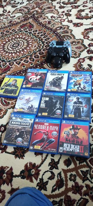 Продам SONY PS4 приставка
