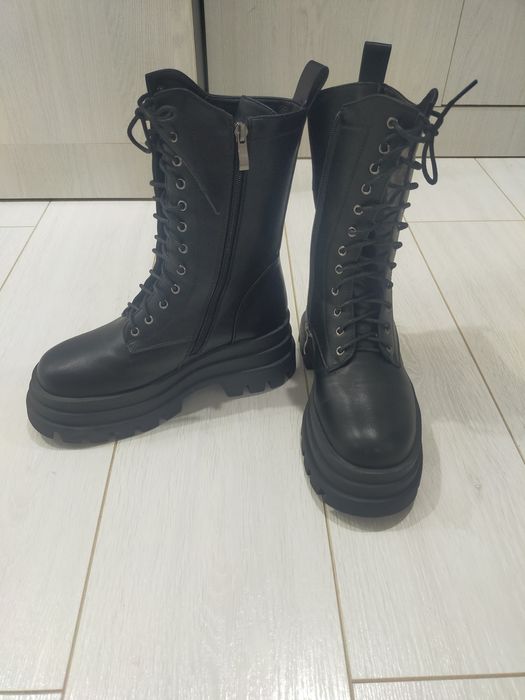 Женские стильные сапожки