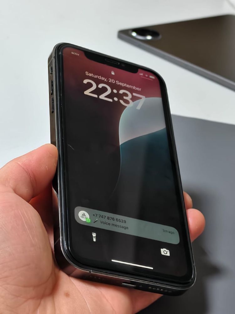 Iphone 14pro корпусында xr