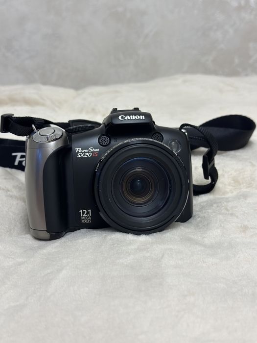 Продам Canon Фотоаппарат в отличном состоянии
