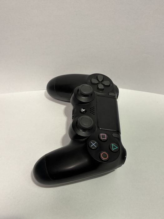 MDM vinde: Controller PS4/Maneta PS4, Negru.