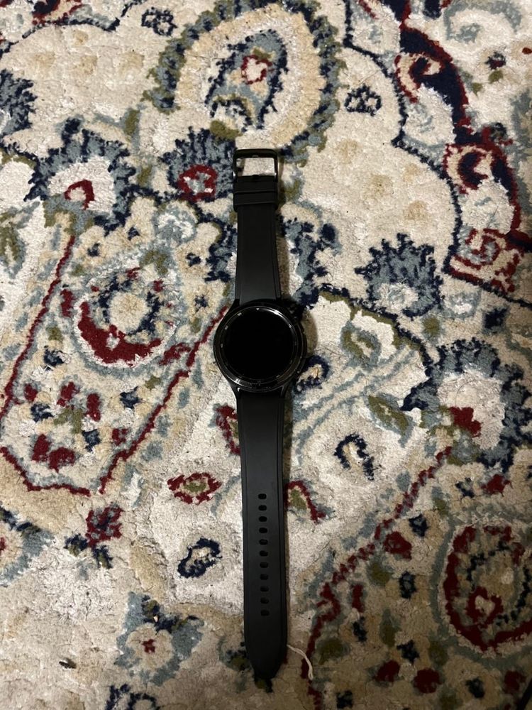 Продам часы Samsung Watch 4