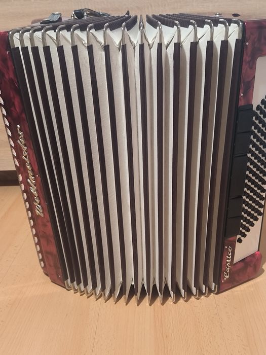 Акордеон Weltmeister