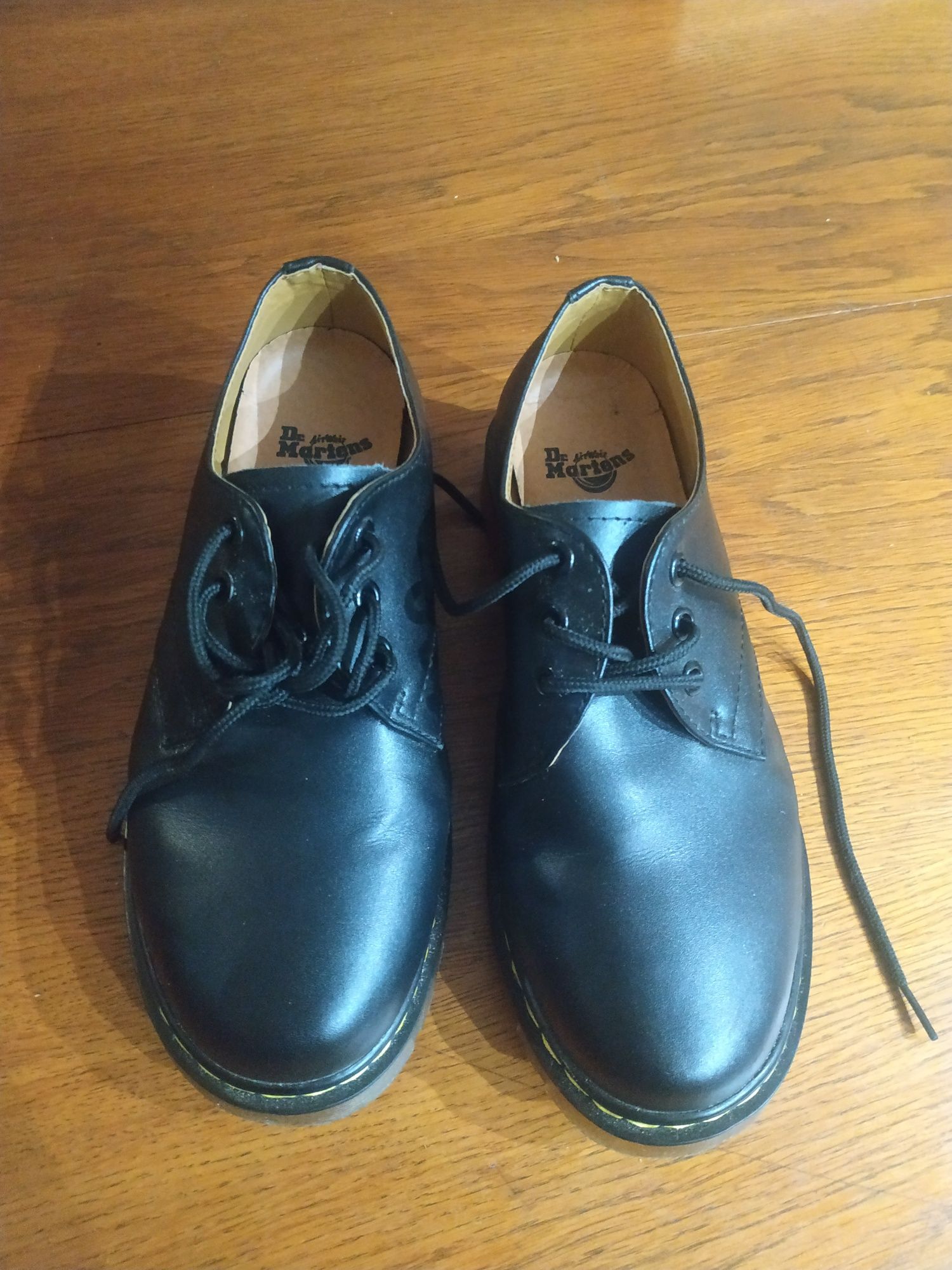 Pantofi Dr. Martens 39