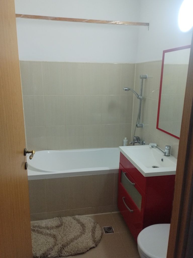 De inchiriat apartament 2 camere
