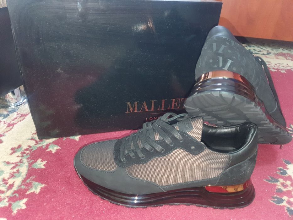 Vând pantofi casual Mallet nr.42 si Le Colonel 41.Predare personala