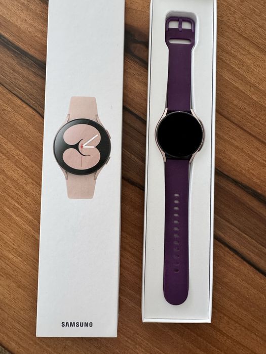 Часовник Samsung Galaxy watch 4
