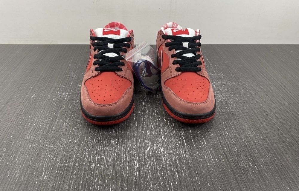 Nike SB Dunk Low Red Lobster