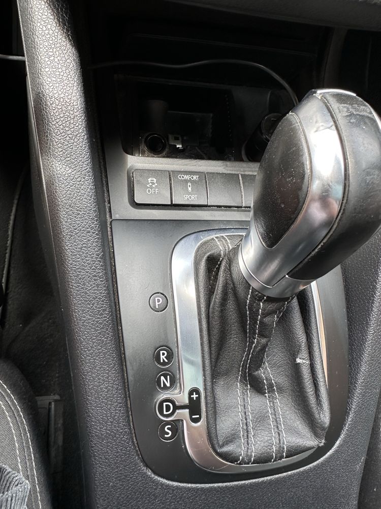 Volkswagen VW Scirocco 2.0 TDI 170 CP DSG – keyless full