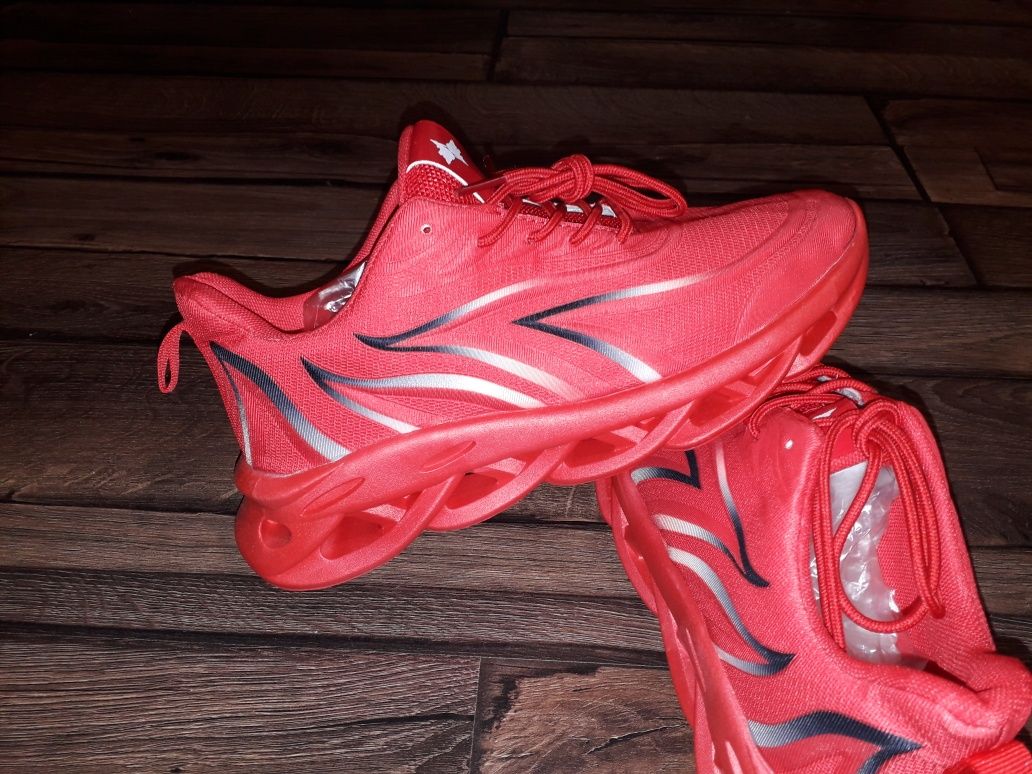 Pantofi sport noi,usori si confortabili,marime 41