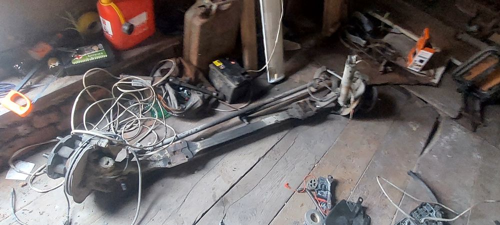 Продам балку на газель передняя.в сборе.есть абс.