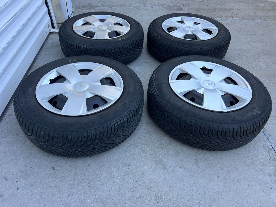 Зимни гуми с джанти 195/65/15 4х114.3