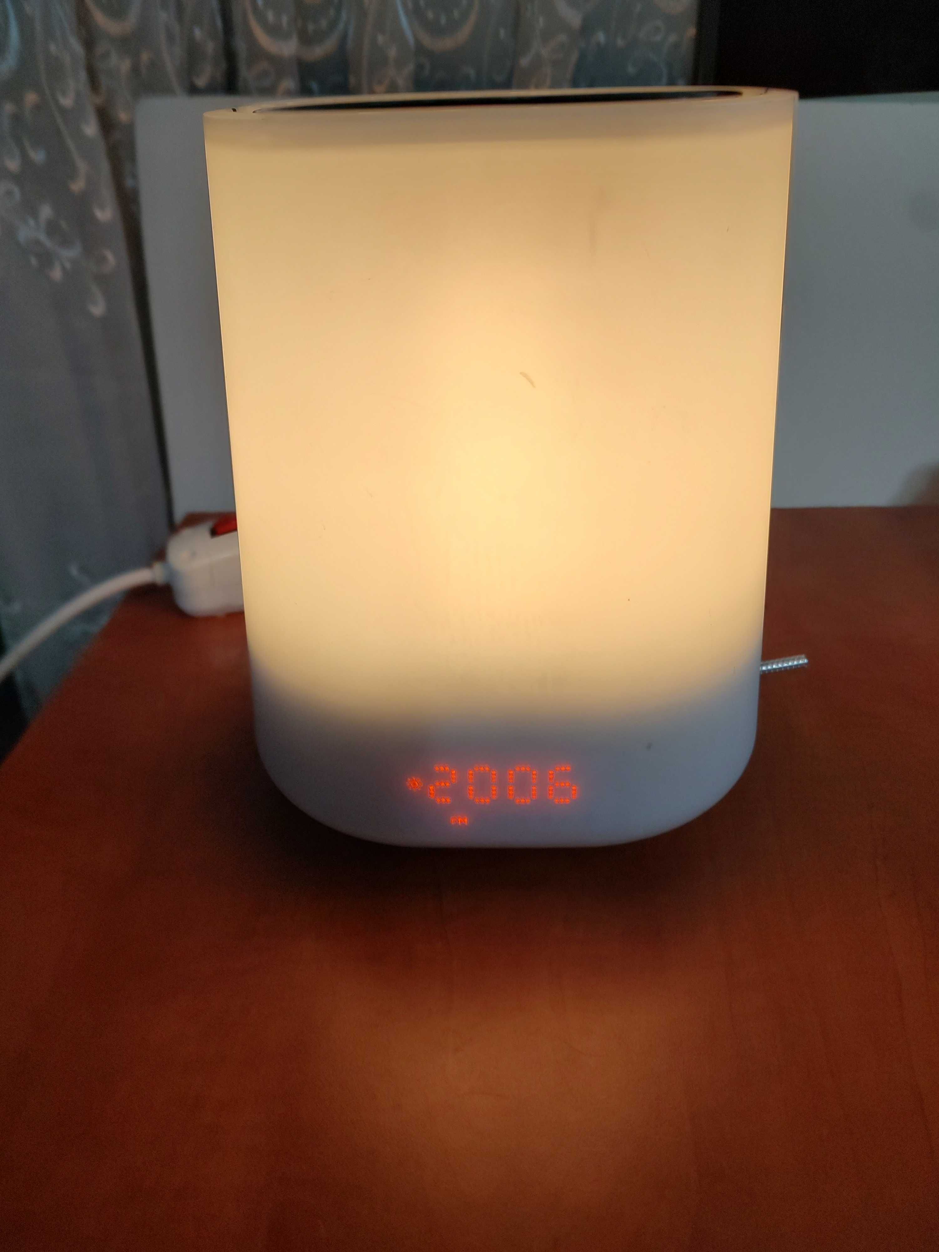 Veioza cu Radio FM si ceas Philips HF3510 LED Wake-up light  Sunrise