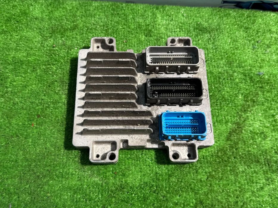 CALCULATOR MOTOR ECU OPEL CORSA E 2015 1.4 TURBO BENZINA COD OEM 12670942 12668866 2012-2019