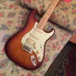 Fender Deluxe Strat HSS din 2023, 75 Years Anniversary Model, 100% NOU