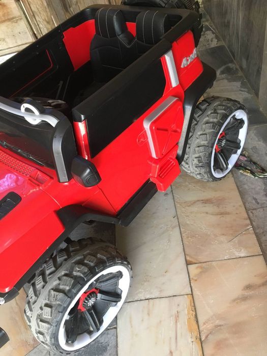 Продаётся детская машина 3млн