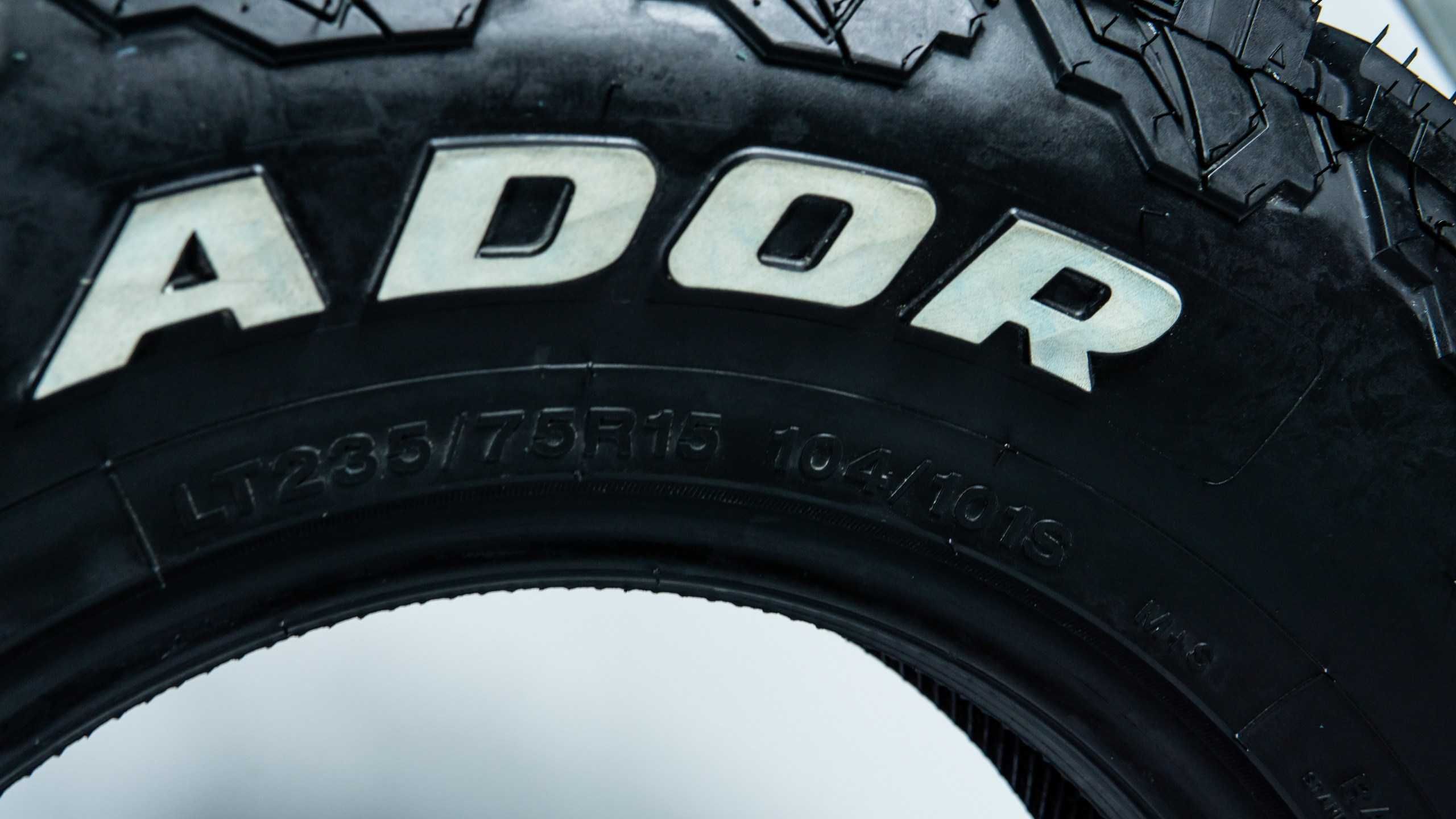 LT235/75R15 	104/101S 6PR  — Tourador X FORCE A/T-II