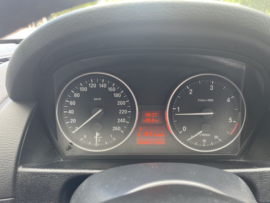 OFERTĂ!!! BMW X1 Sdrive 18d143CH/1995 diesel/2012/ consum 6,5/100km