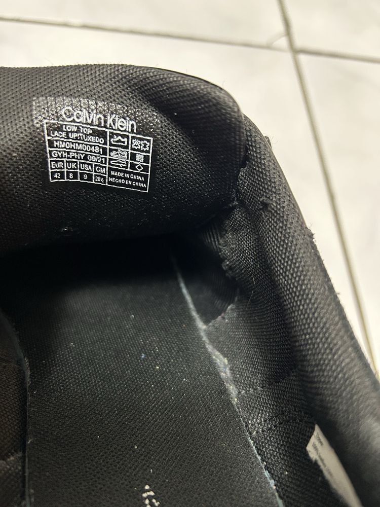 Calvin Klein - Pantofi sport din piele intoarsa cu insertii lucioase