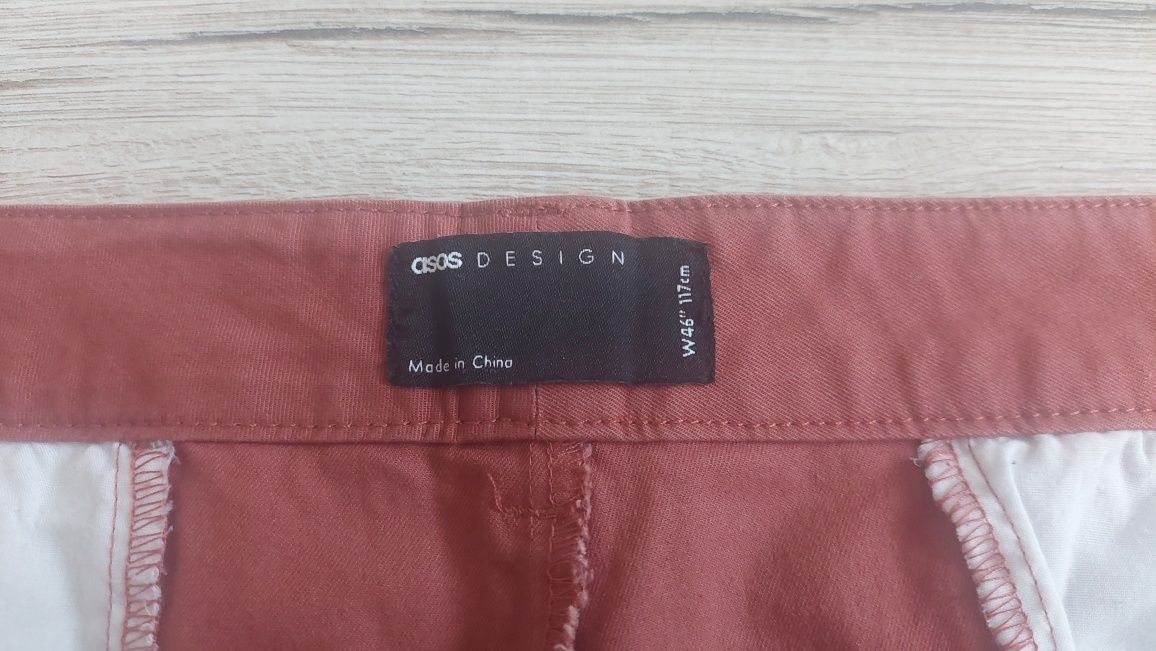 pantaloni scurti marca Asos Design marimea XXL ieftin!