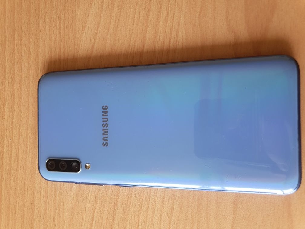 Samsung A70-перфектен