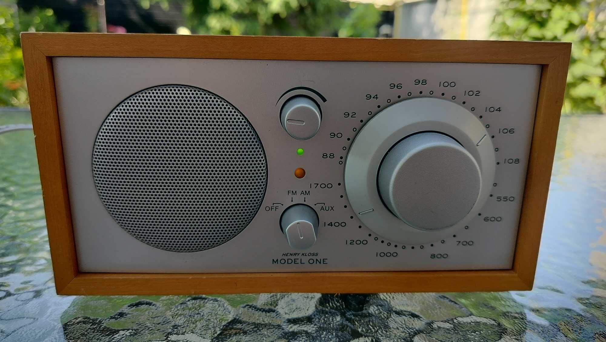 Aparat de radio Tivoli Audio Henry Kloss Model One AM/FM Radio Cherry