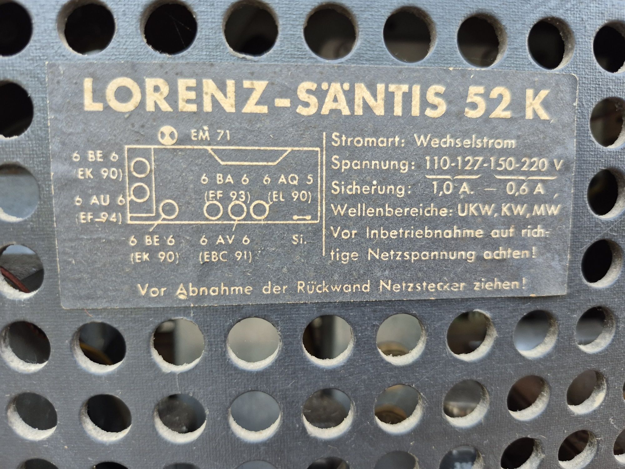 Radio cu lampi marca Lorenz 52 k made in Germany fabricat in 1951