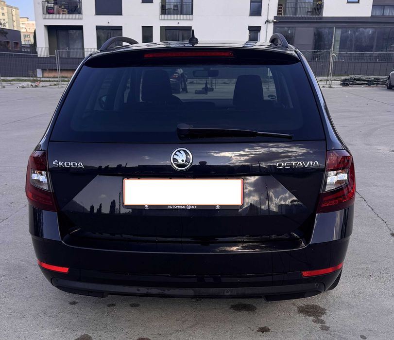 Skoda Octavia 1.6 TDI Ambition DSG 2018 • 149.000 km • Set roți iarnă