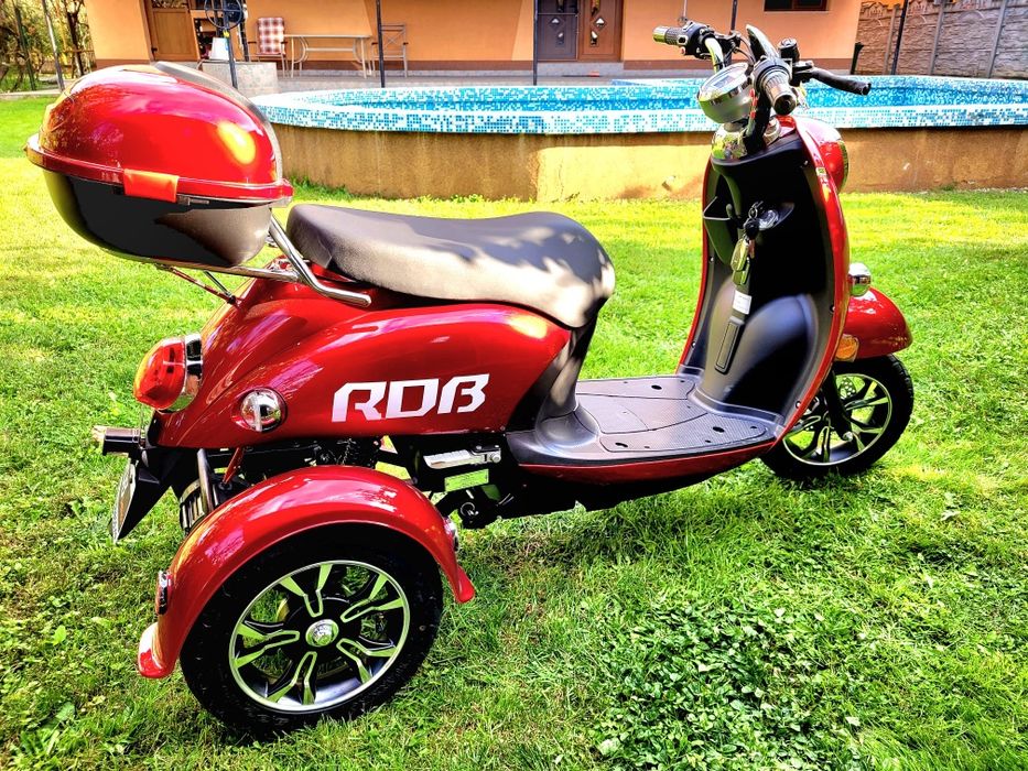 Scuter electric nou