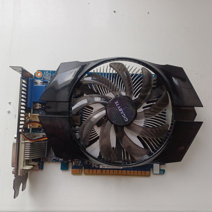 Видеокарта GTX 650 Gigabyte