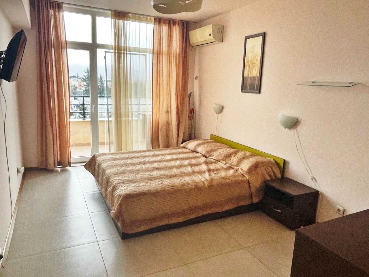 Продава се Двустаен апартамент в к.к. Слънчев бряг - 66 кв.м за 1031 €/кв.м - Снимка #9