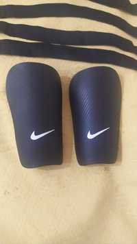Nike футболни кори (shin pads)