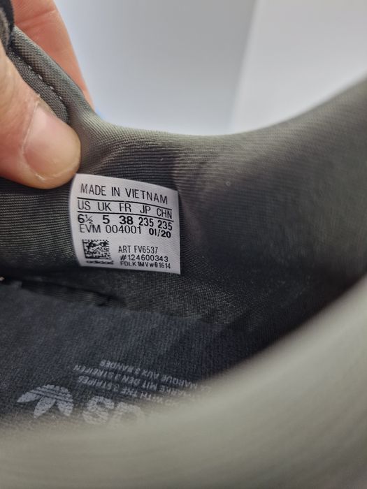 Adidas Ozweego FV6537 nr. 36 2/3,38