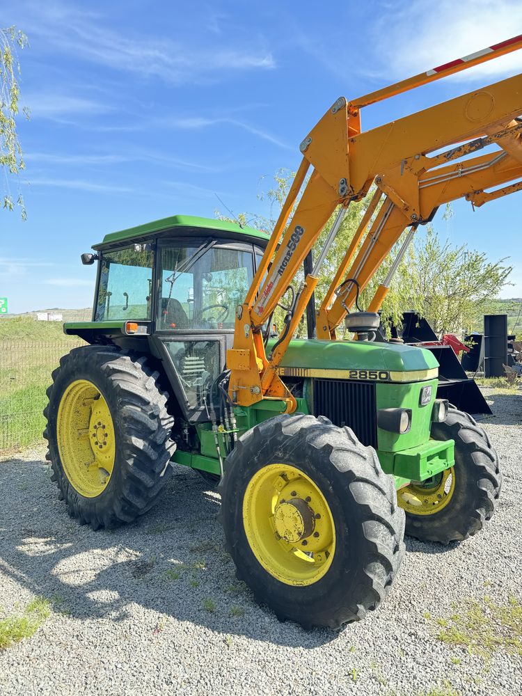 Tractor john deere cu Incarcator frontal