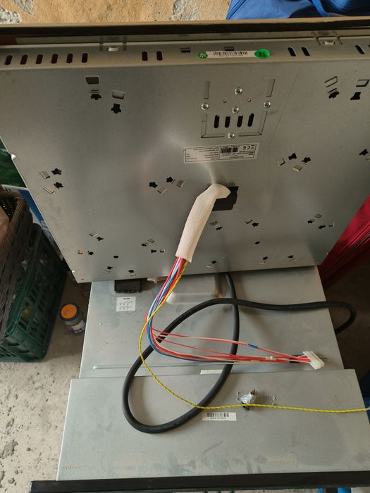 Set încorporabil: cuptor + plită ceramică Kontinent EHE280-1HBZS