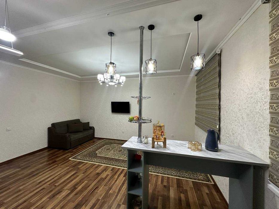 СРОЧНО продаётся 2 комнатная квартира Яшнабадский Район Azia house