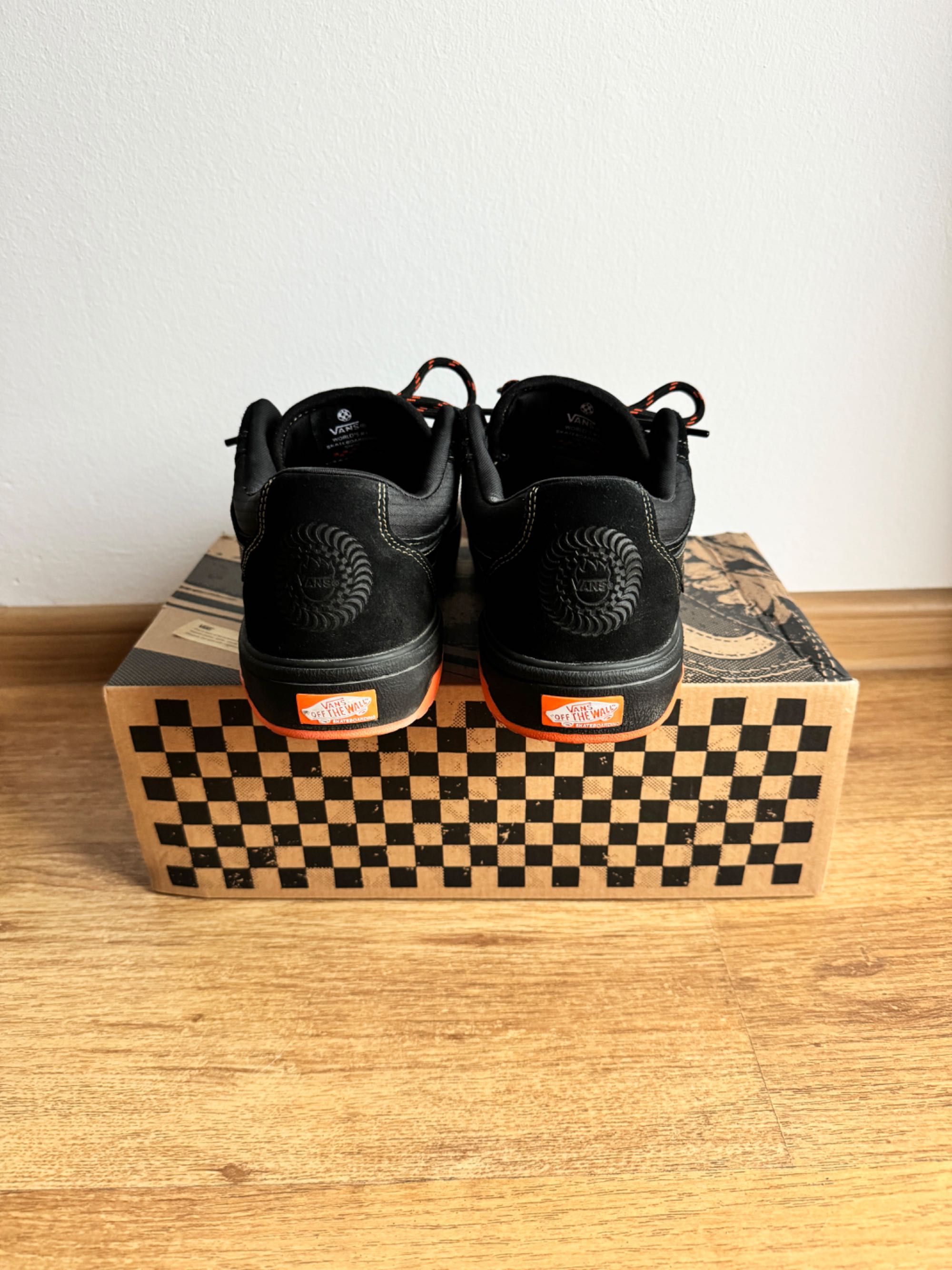 Кецове Vans & spitfire Black/Flame