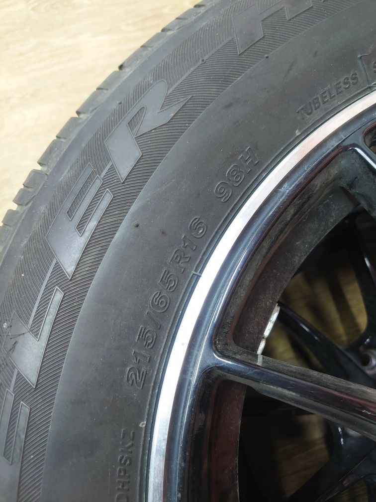 Продам диски и шины Bridgestone