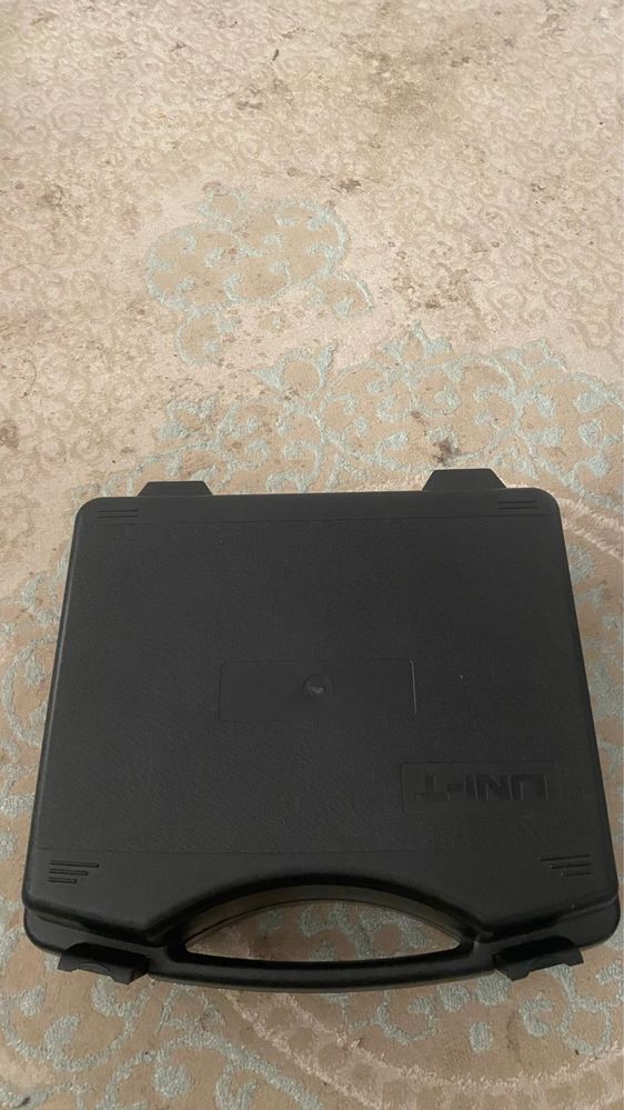 UNI-T UT592 Мегометр