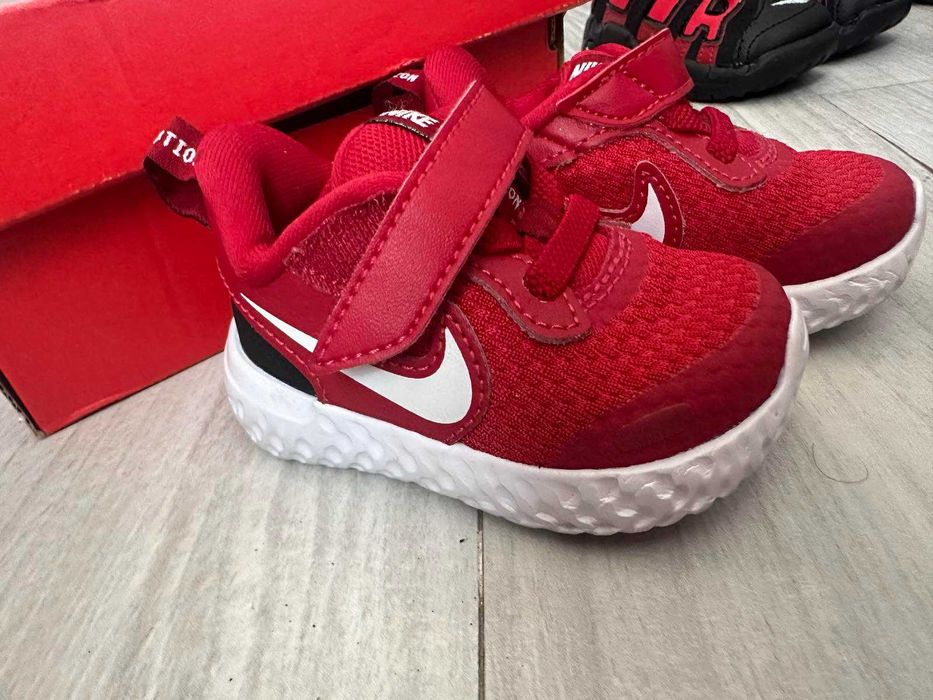 Бебешки маратонки Nike