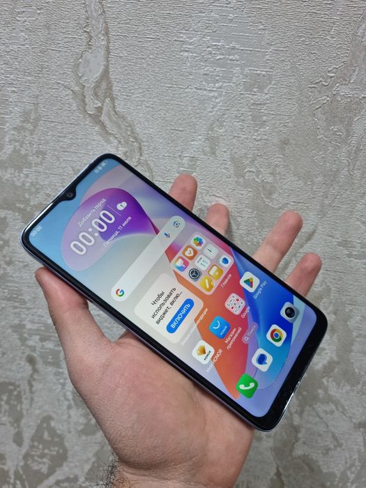 Продаю Honor X 6A, память 6/128, версия андроида 14, ёмкость 5.200mah