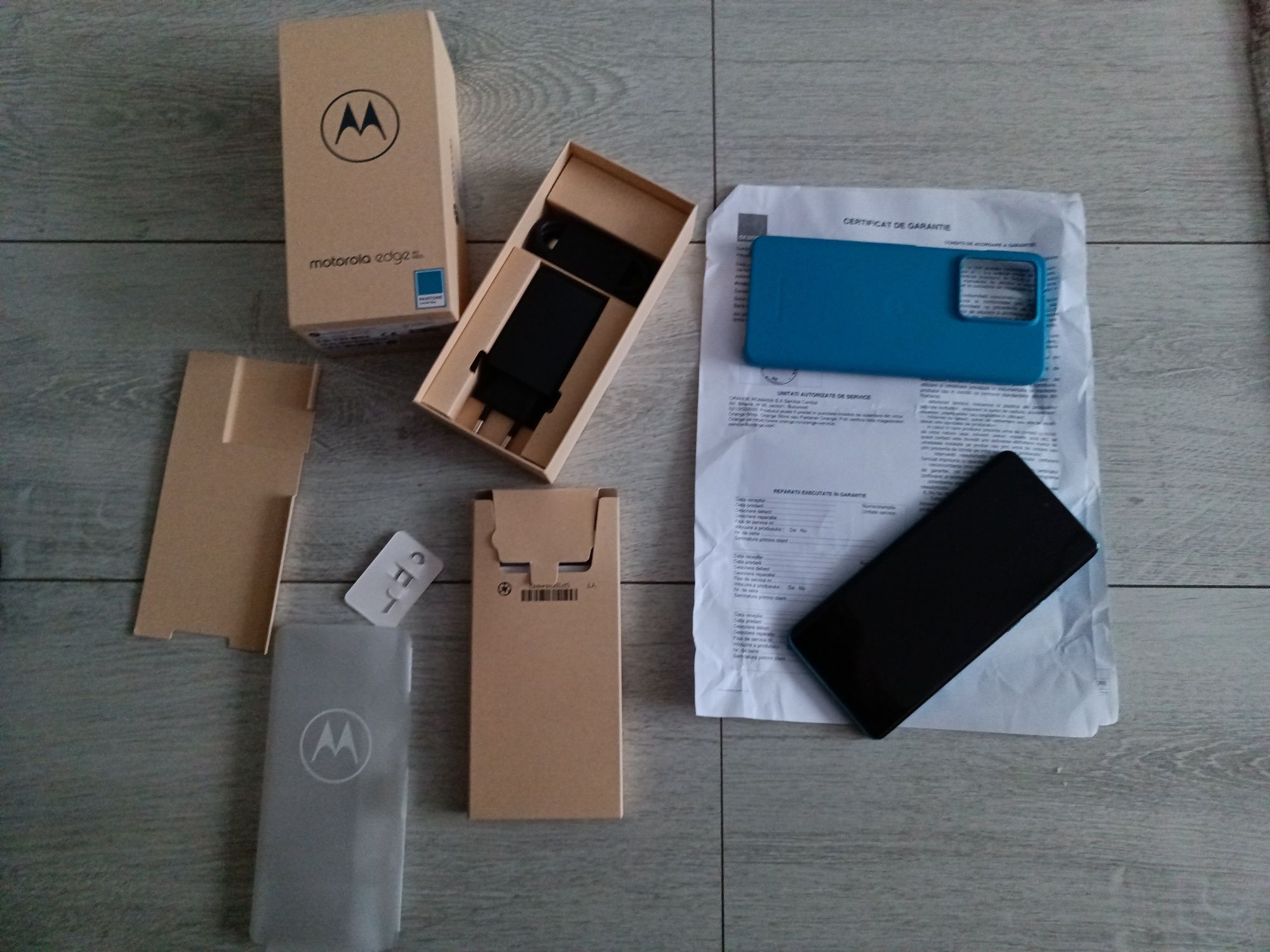 Vand Motorola edge 40 neo 256 gb