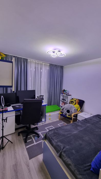 Vand mobila dormitor complet