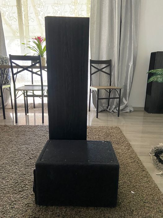 Vând subwoofer+ boxă în stare perfectă folosite maxim o săptămână