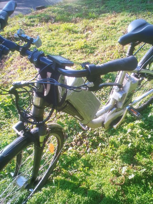 Bicicleta electrica kallkof cy accelerație roti pe 28