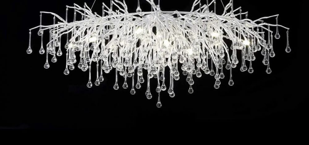 Продам люстры потолочные, стекло в виде капелек