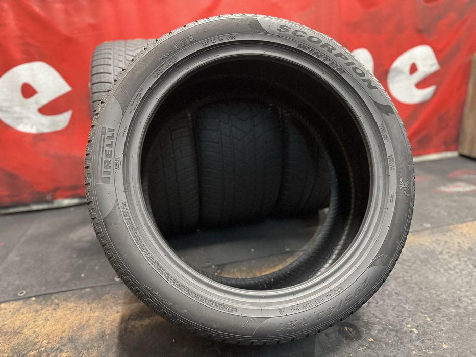 295 40 21, Зимни гуми, Pirelli ScorpionWinter, 4 броя