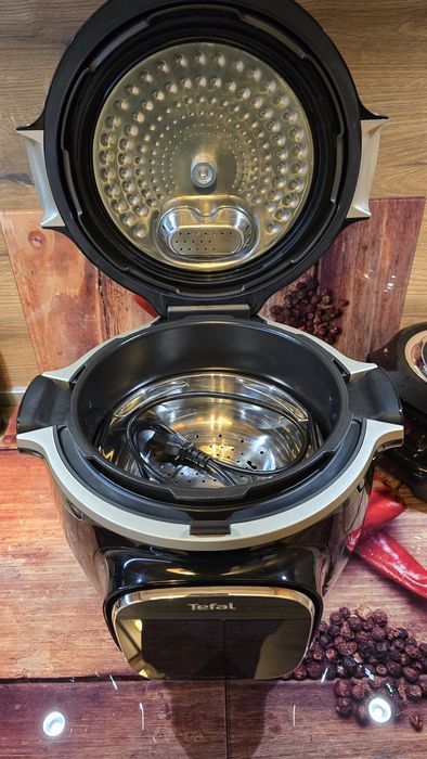 Мултикукър Tefal cook 4 me touch + запичащ капак Tefal