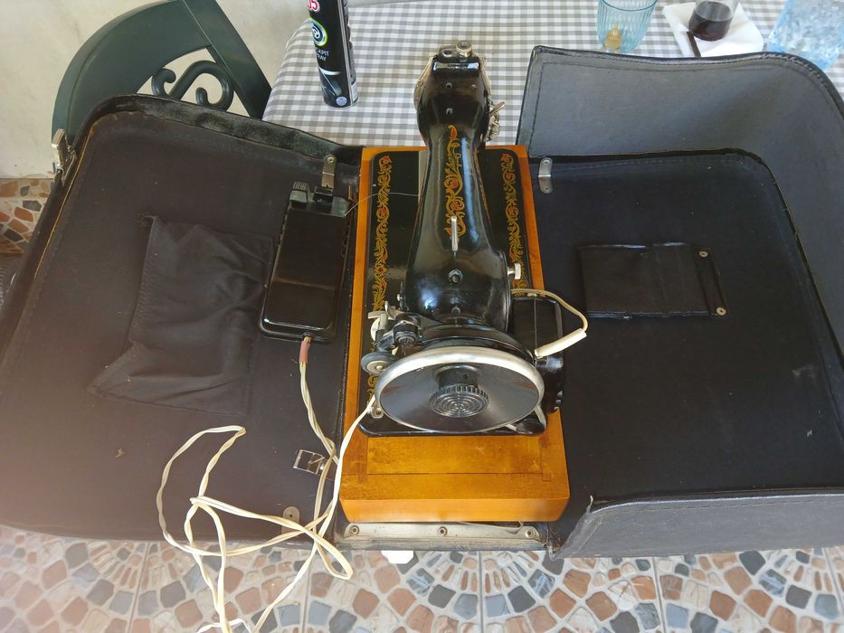Masina de cusut electrica ruseasca impecabila